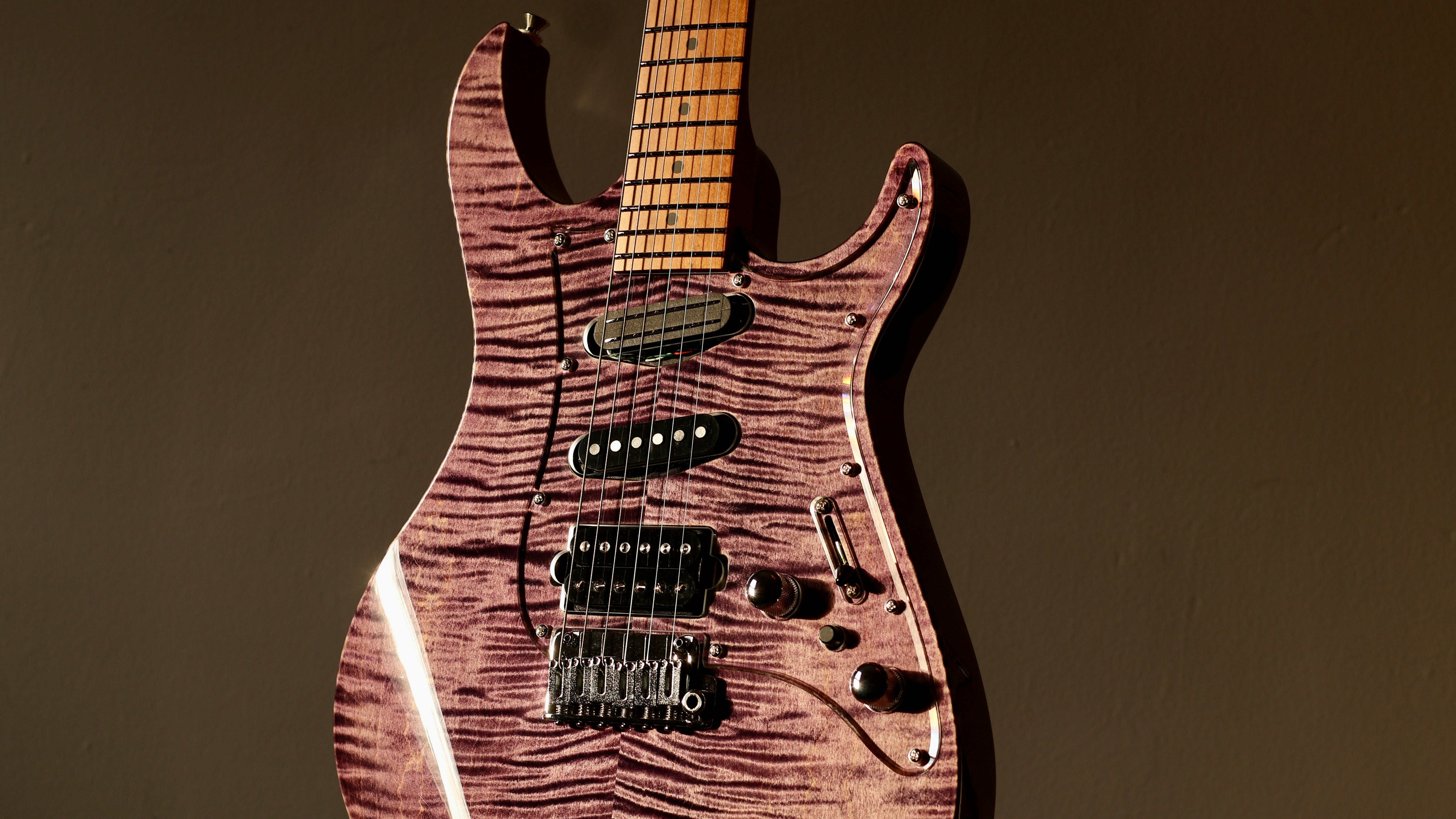 OZ RV TNC – Vola Guitars